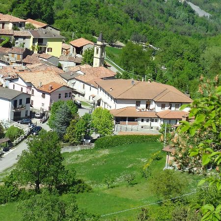 Отель Ristorante Primula Bianca Варци Экстерьер фото