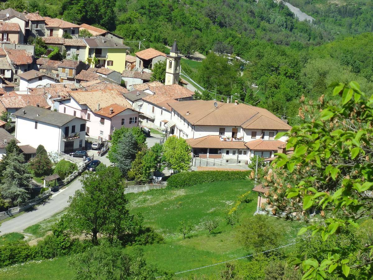Отель Ristorante Primula Bianca Варци Экстерьер фото