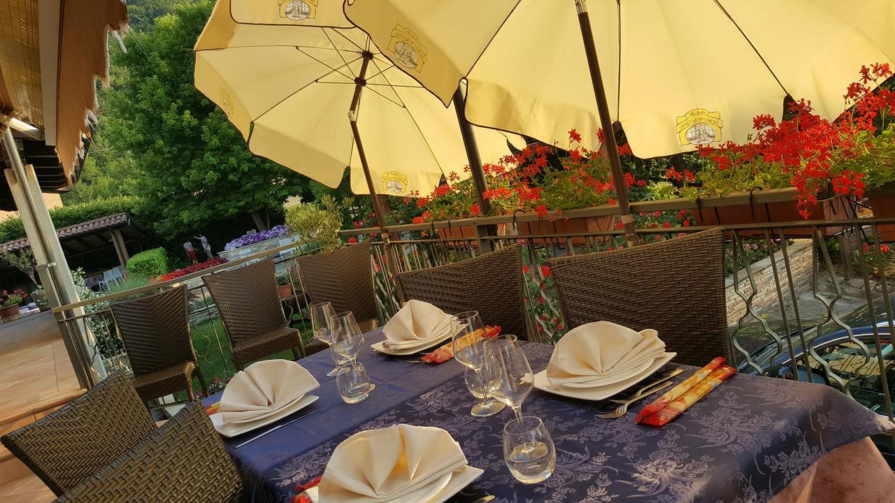 Отель Ristorante Primula Bianca Варци Экстерьер фото
